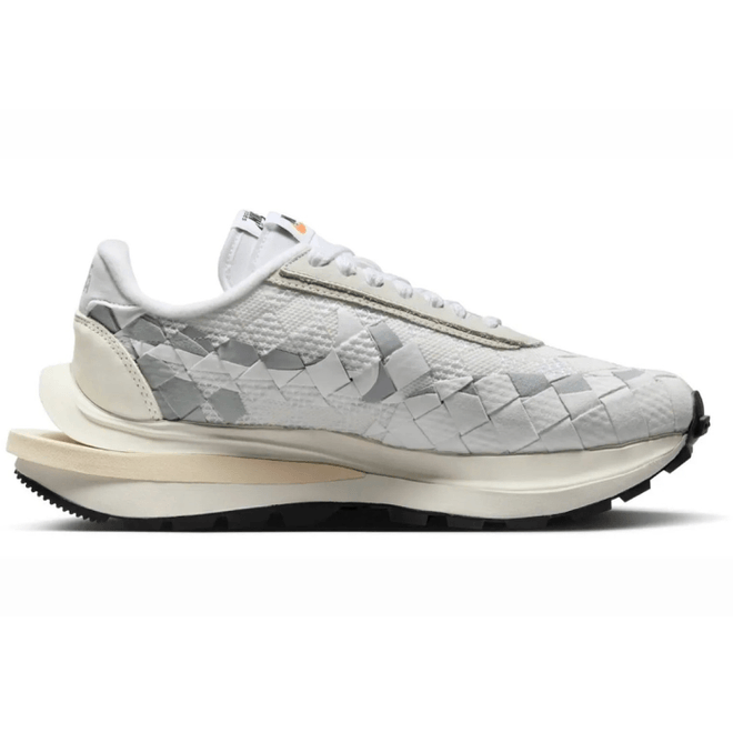 Nike VaporWaffle Woven sacai Jean Paul Gaultier White DR5209-100