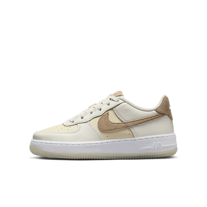 Nike Air Force 1 LV8 5 HF5349-100