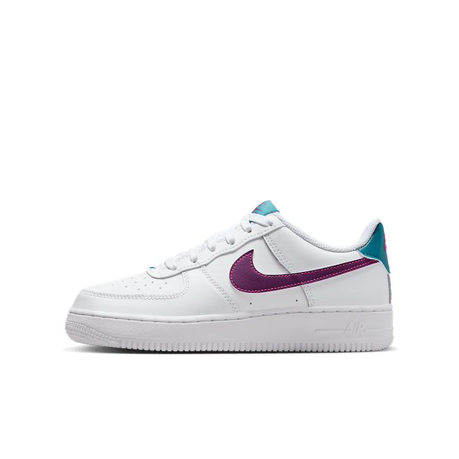 Nike Air Force 1 Older Kids' FV5948-108