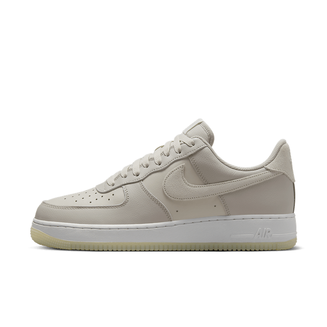 Nike Air Force 1 '07 LV8 FN5832-001