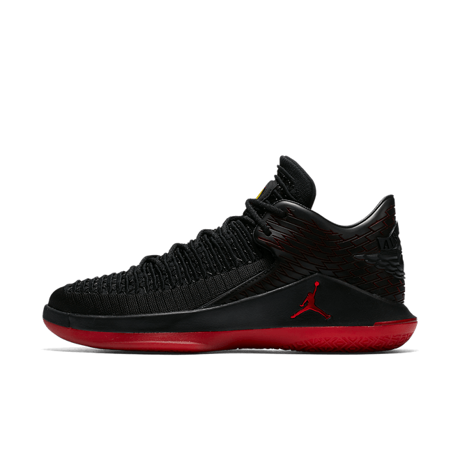 Air Jordan XXXII Low Last Shot