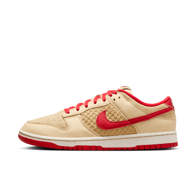 Nike Dunk Low 'Strawberry Waffle' HJ9100-294