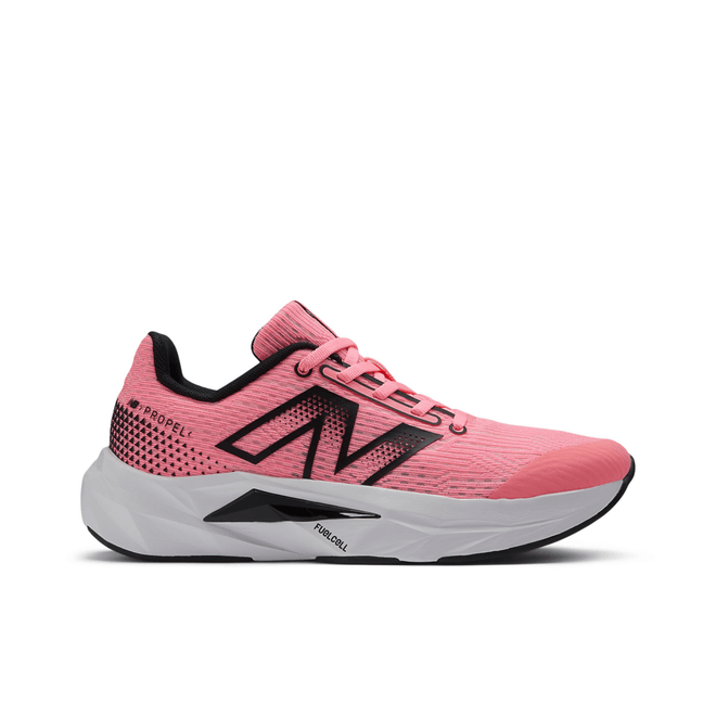 New Balance FuelCell Propel v5