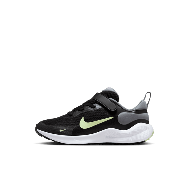 Nike Revolution 7 Younger Kids' FB7690-006