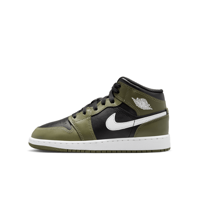 Air Jordan 1 Mid Big Kids' DQ8423-092