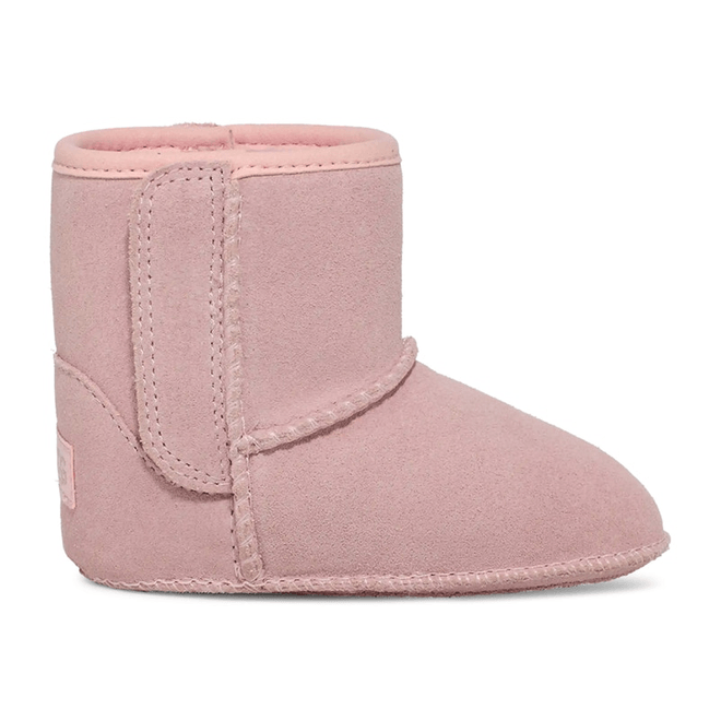 UGG® Classic Boot and Lovey Blanket Pink