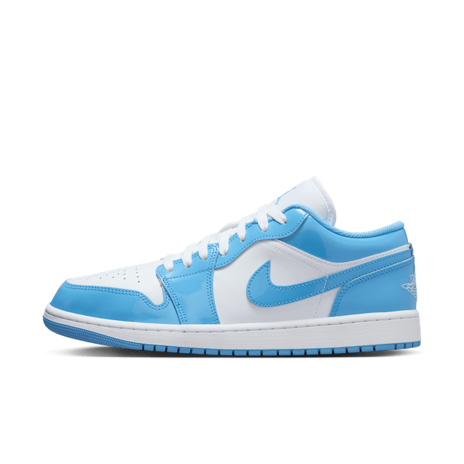 Air Jordan 1 Low SE 'White & Legend Blue' FZ2138-114