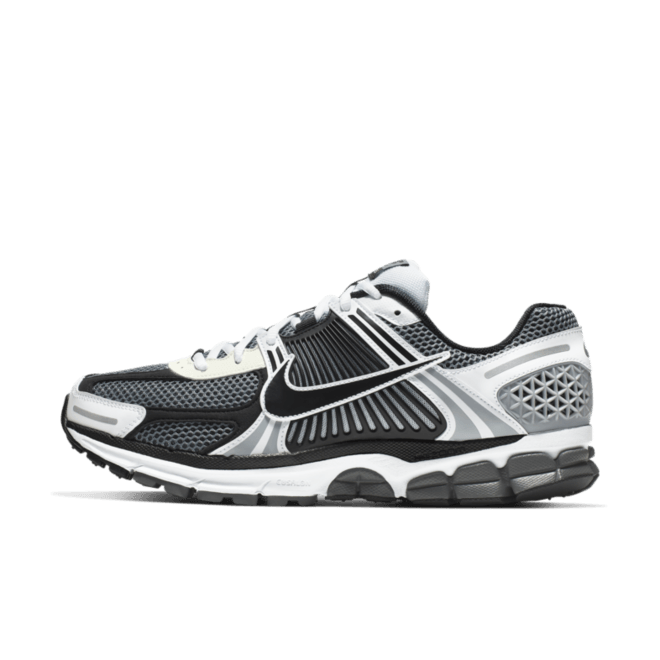 Nike Zoom Vomero 5 Black & Metallic Silver