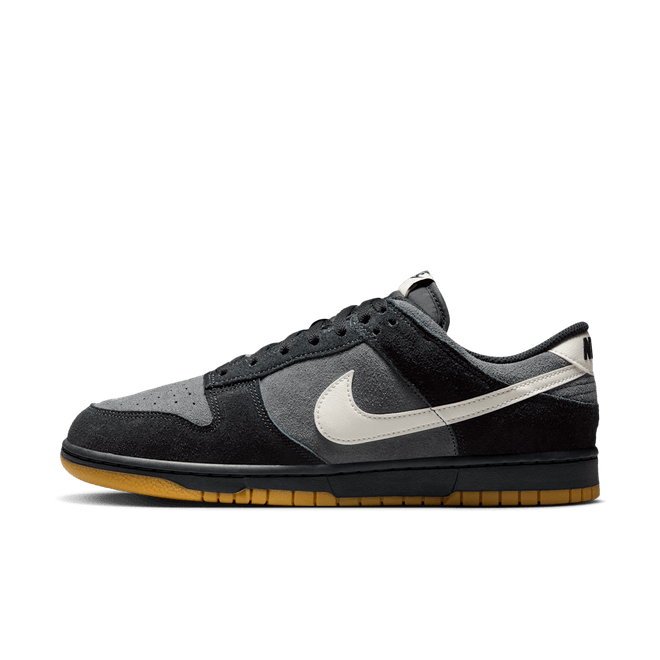 Nike Dunk Low SE 'Black & Grey Gum'