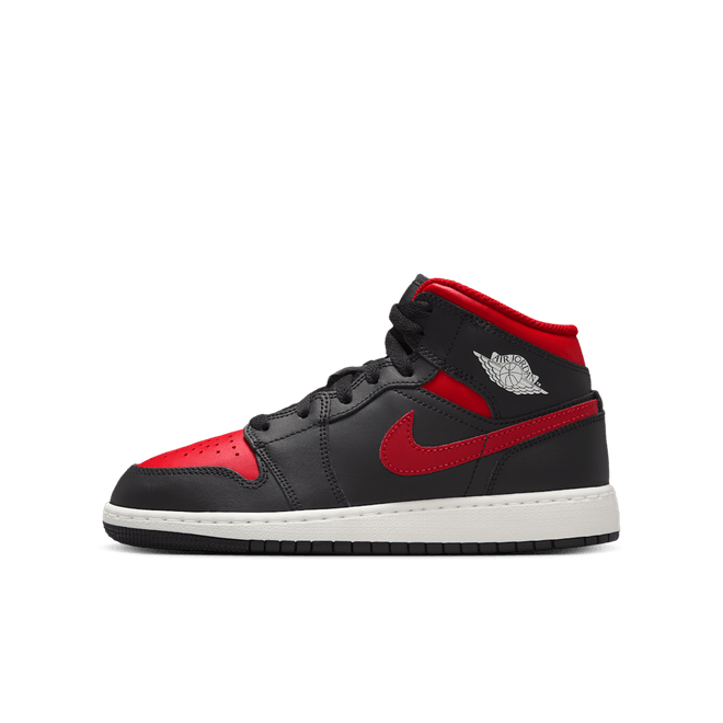 Air Jordan 1 Mid Big Kids' DQ8423-067