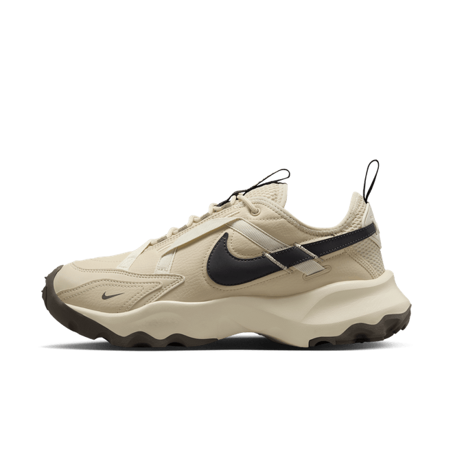 Nike TC 7900 Beach Cave Stone Coconut Milk Off Noir (Women's) DD9682-200