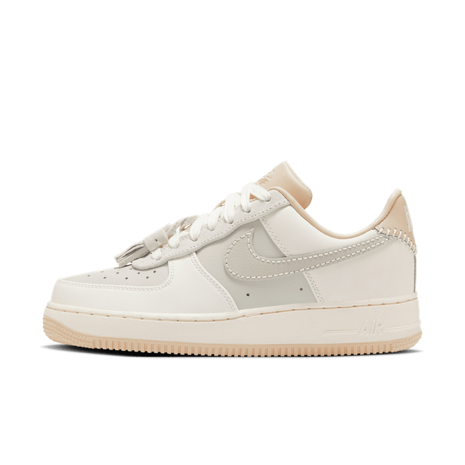 Nike Air Force 1 '07 Tassle 'Light Bone' HV1813-001