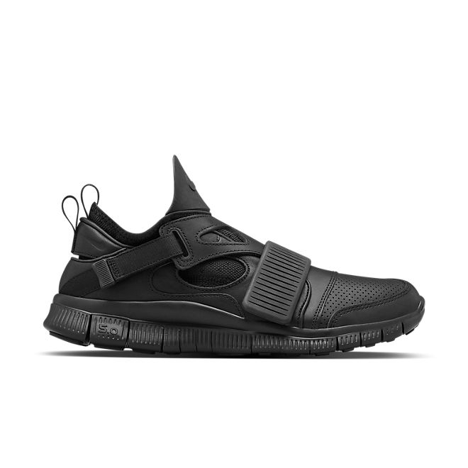 Nike Free Huarache Carnivore SP (Black)