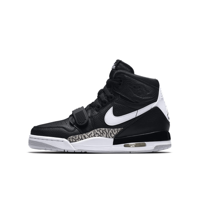 Air Jordan Legacy 312  AT4040-001