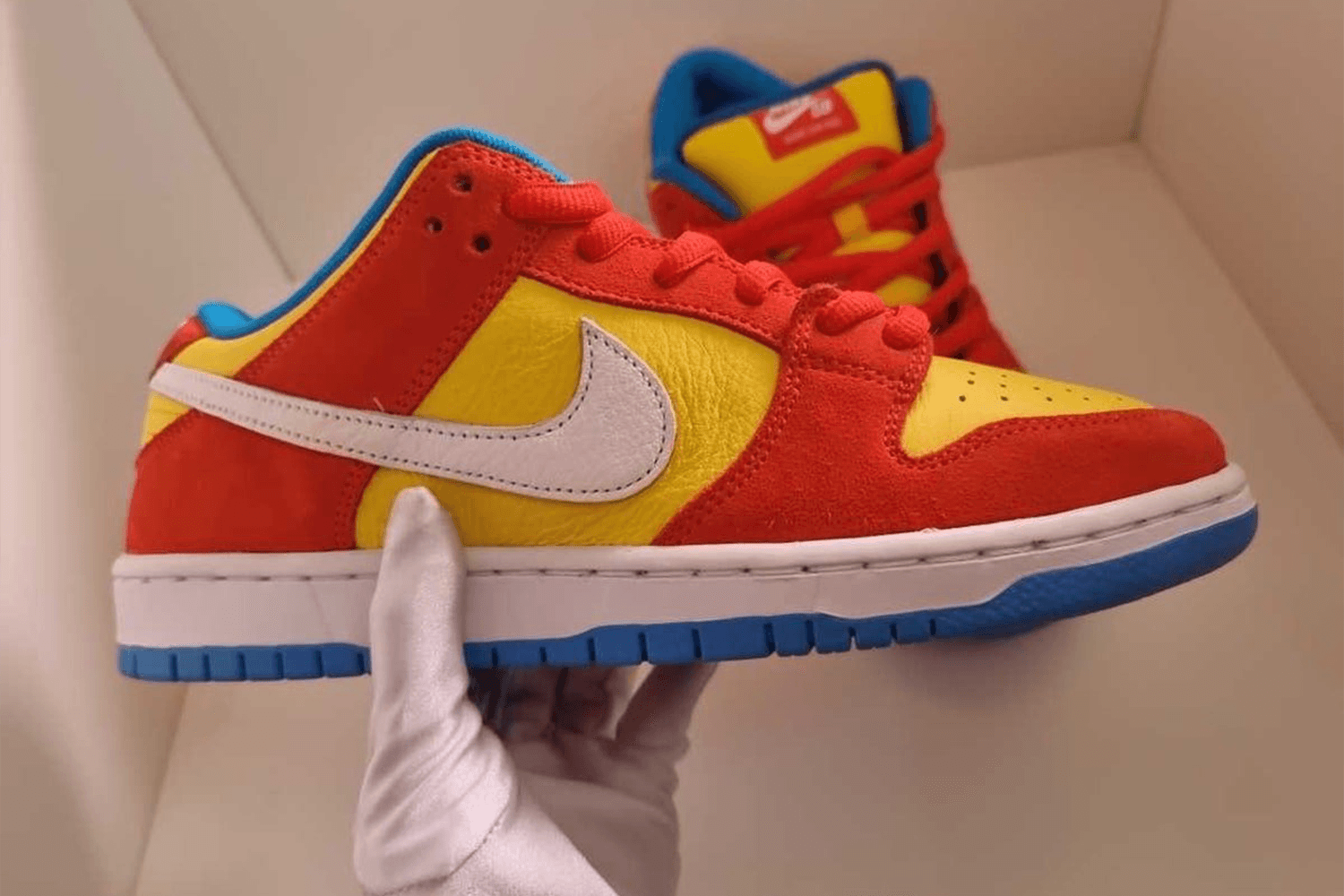 Erste Bilder des Nike SB Dunk Low 'Bart Simpson'