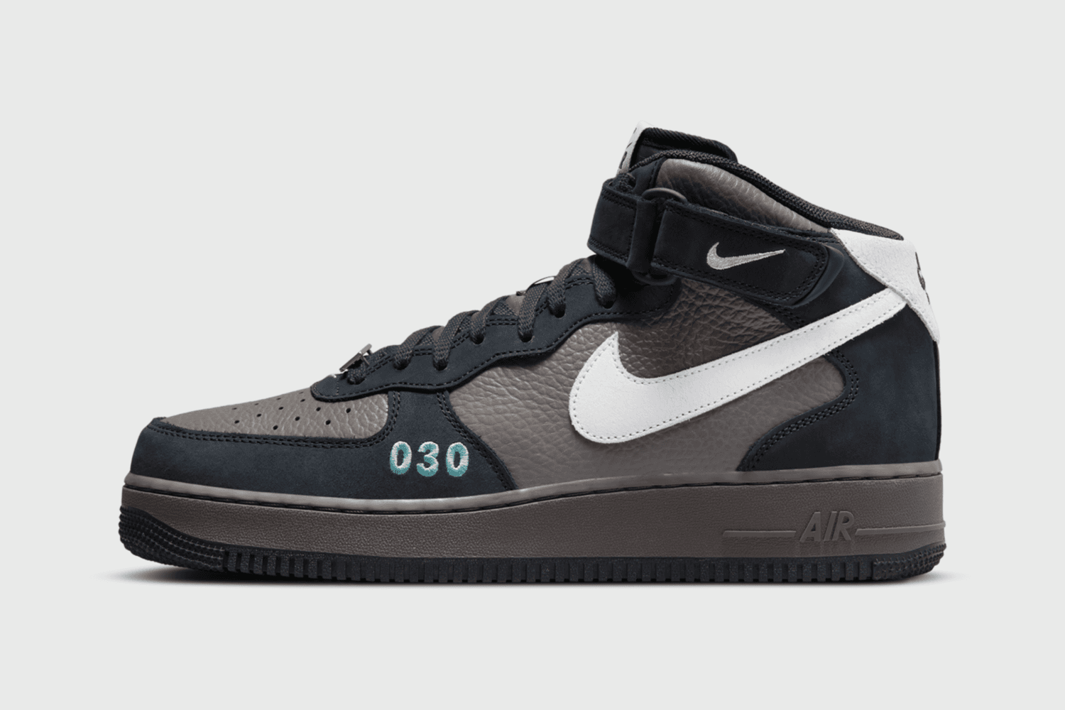 Der neue Nike Air Force 1 Mid 'Berlin' für die graue Stadt