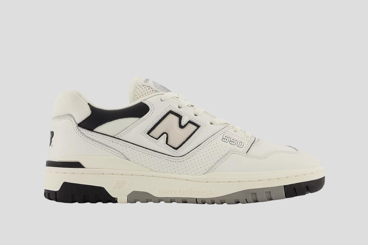 New Balance released den 550 im 'Cream Black' Colorway