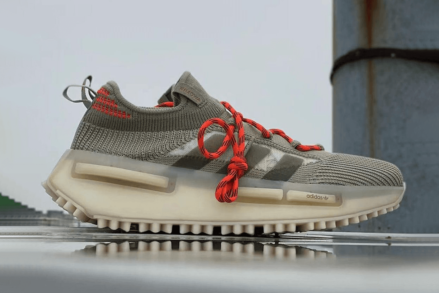 Uns erwartet ein Rimowa X adidas NMD S1