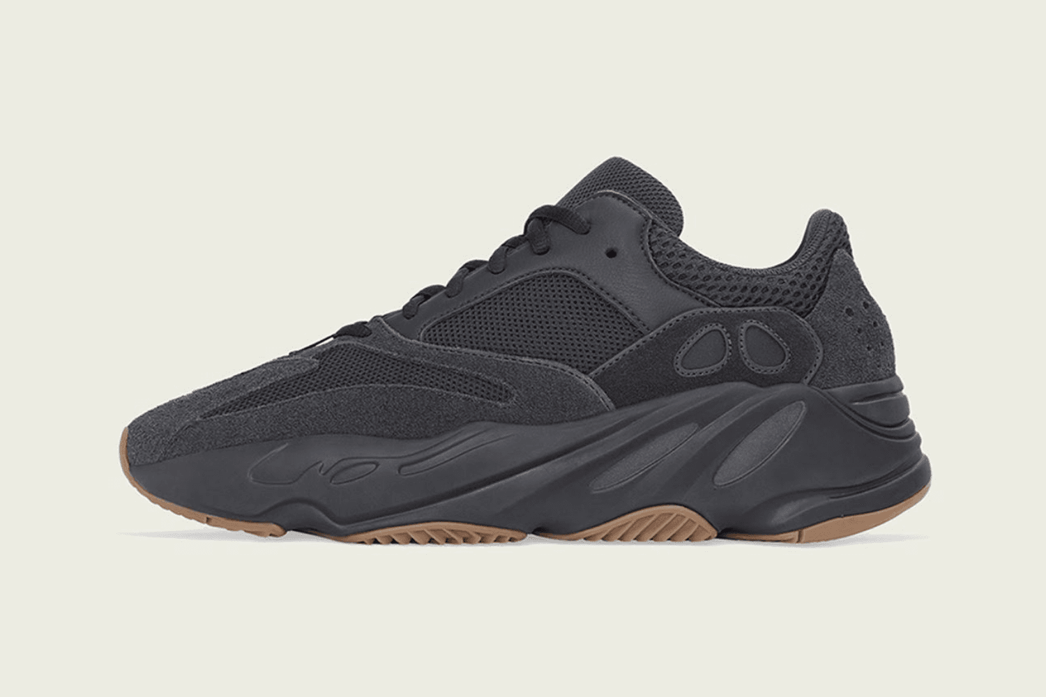 Der adidas Yeezy 700 'Utility Black' kommt in 2022 zurück