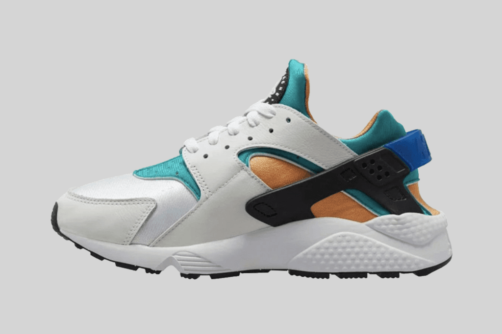 Der Nike Air Huarache 'Resin' kehrt nach drei Jahrzehnten zurück