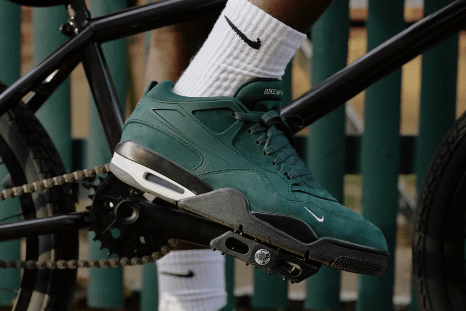 Release reminder: der Nigel Sylvester x Air Jordan 4 RM 'Grandma's Driveway'