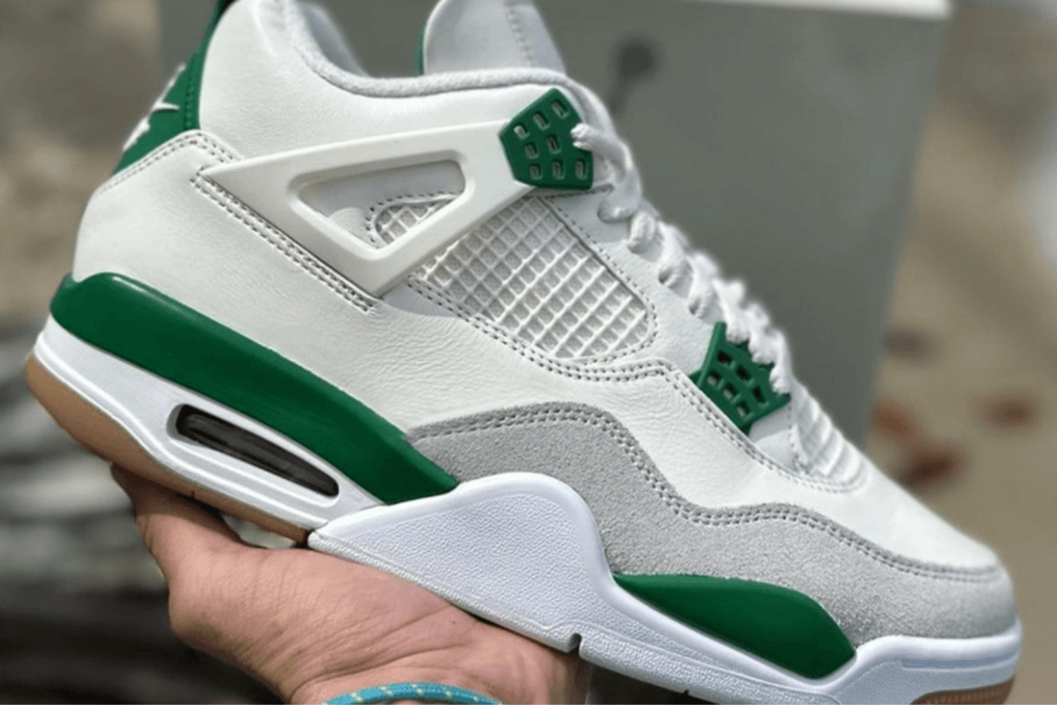 First images Nike SB x Air Jordan 4 'Pine Green'