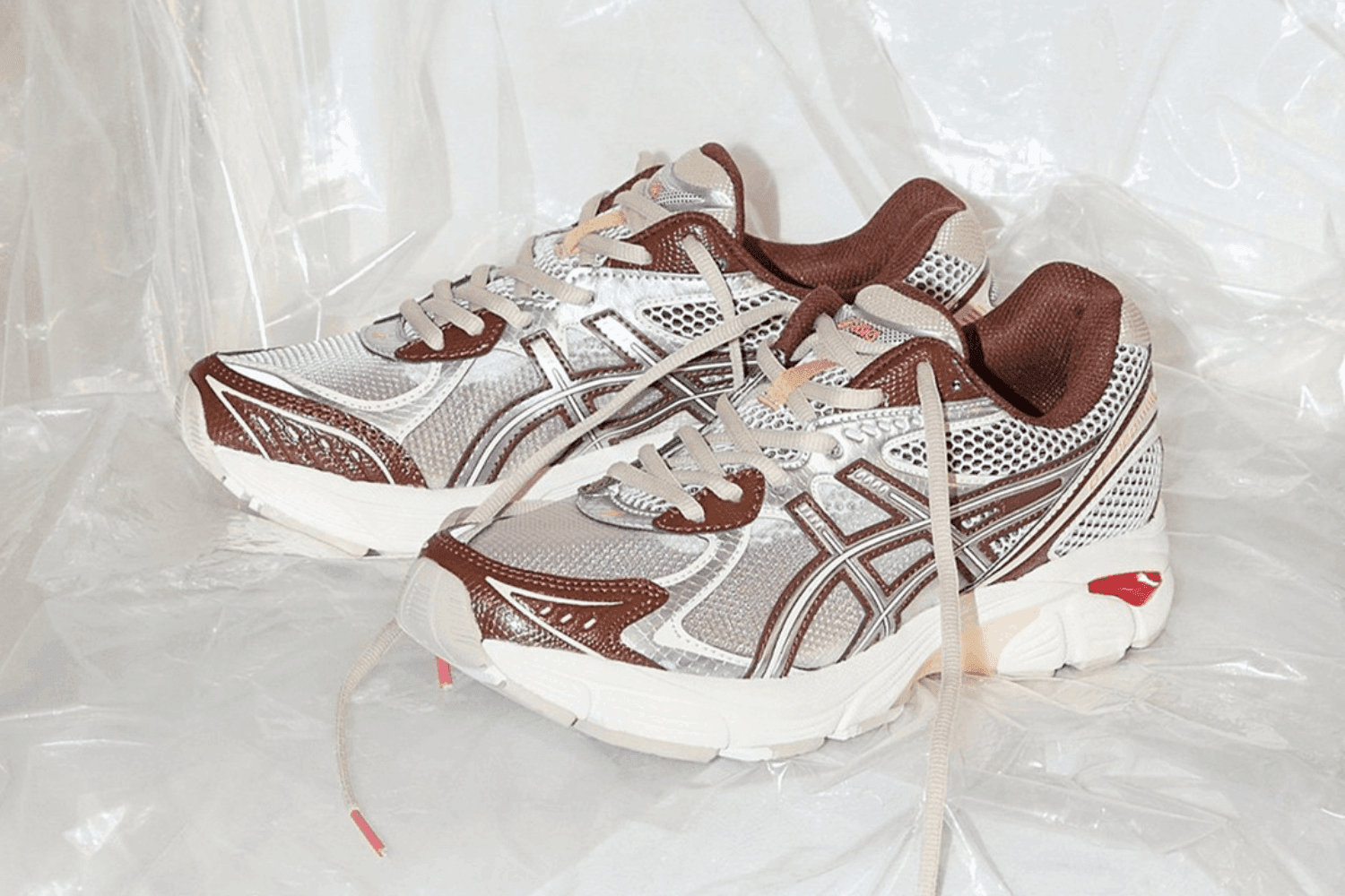 Release reminder: Above The Clouds x ASICS GT-2160 'Chocolate Brown'