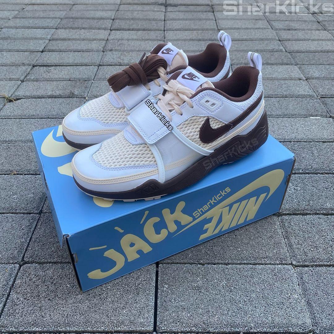 Travis Scott x Nike Zoom Field Jaxx 'Light Chocolate'