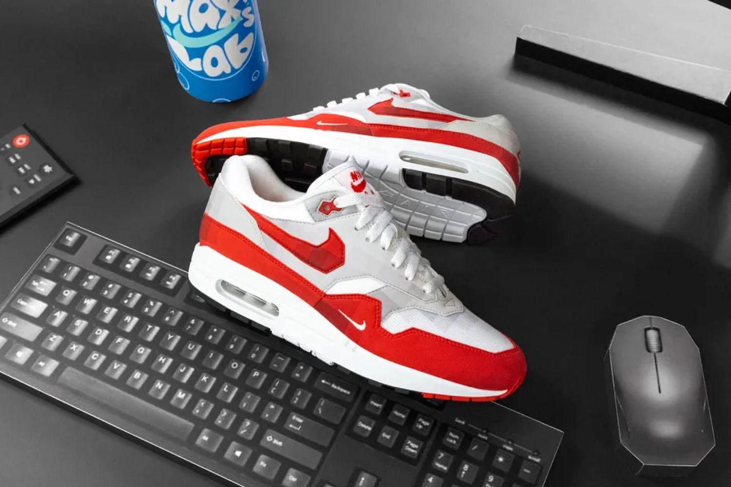 .SWOOSH gives the Nike Air Max 1 a Polygon look