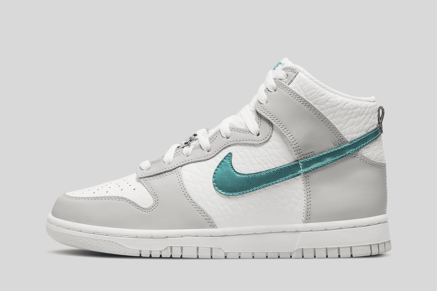 De Nike Dunk High &#8216;Ring Bling&#8217; dropt binnenkort