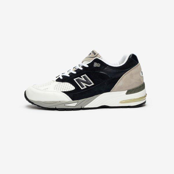 zijkant New Balance x SNS Made