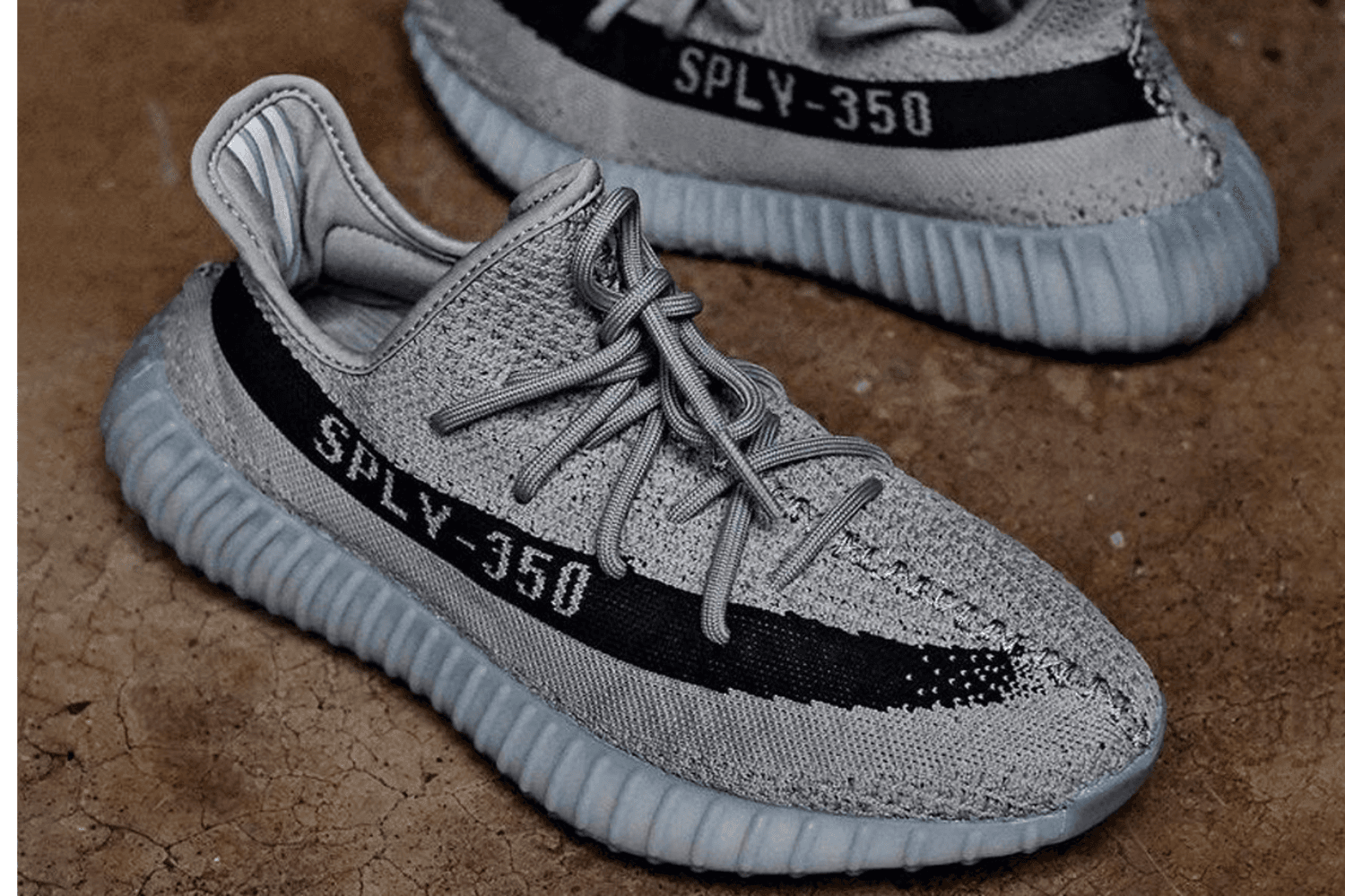 Eerste beelden van de Yeezy Boost 350 V2 &#8216;Granite&#8217;