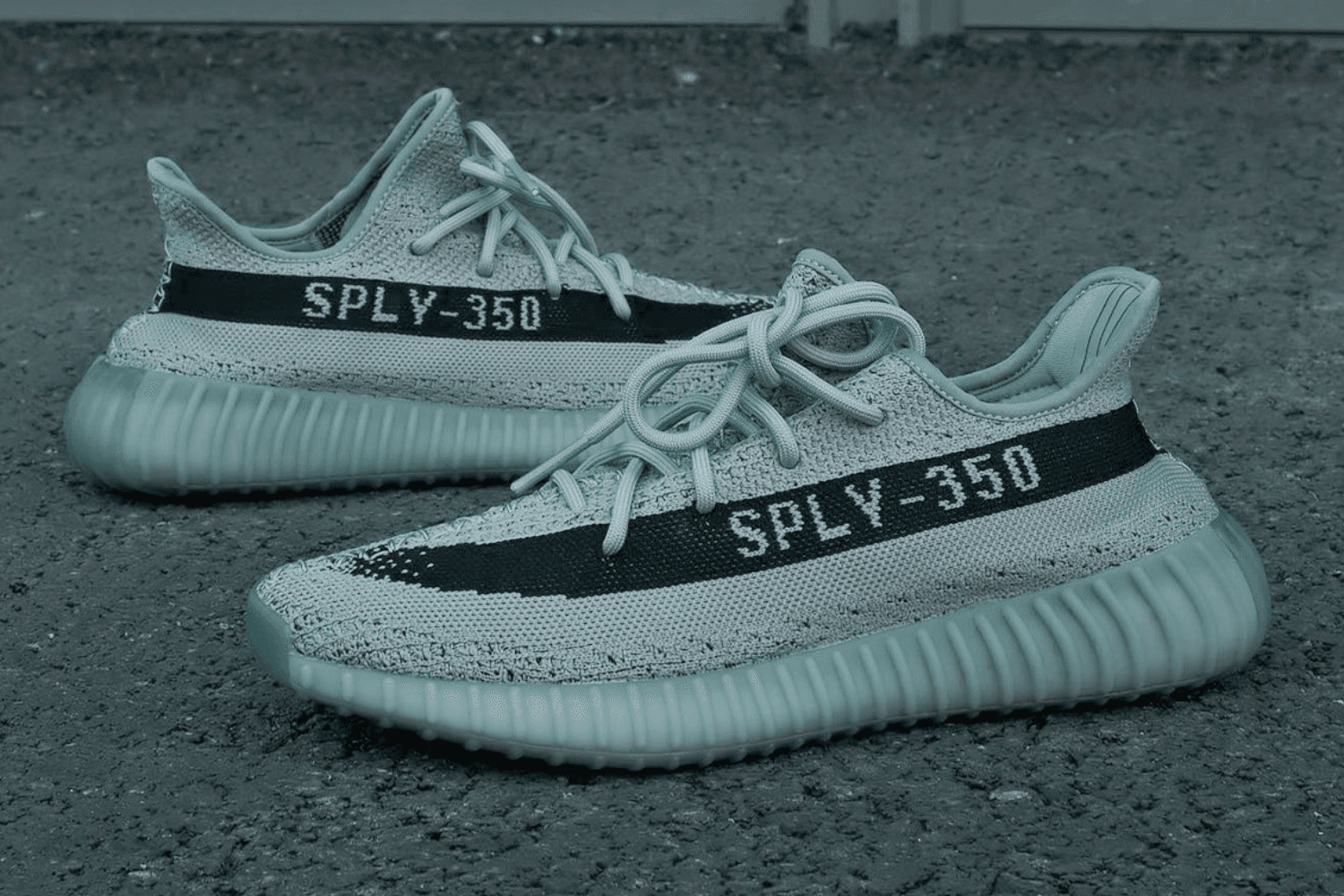 Eerste blik op de YEEZY BOOST 350 V2 &#8216;Jade Ash&#8217;