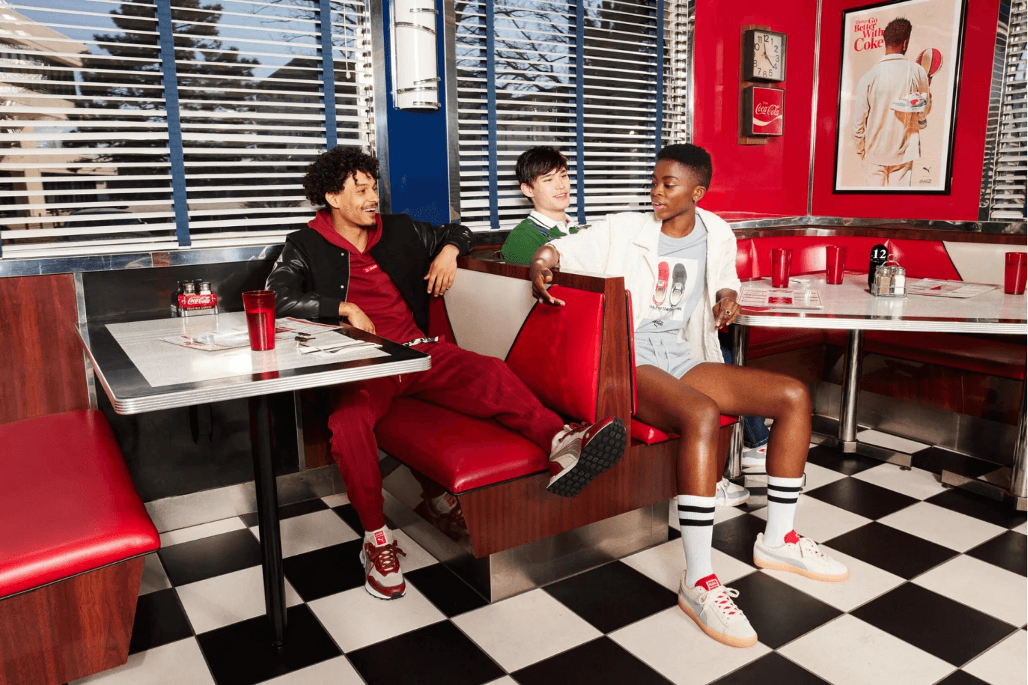 De PUMA x Coca-Cola collectie is nu verkrijgbaar