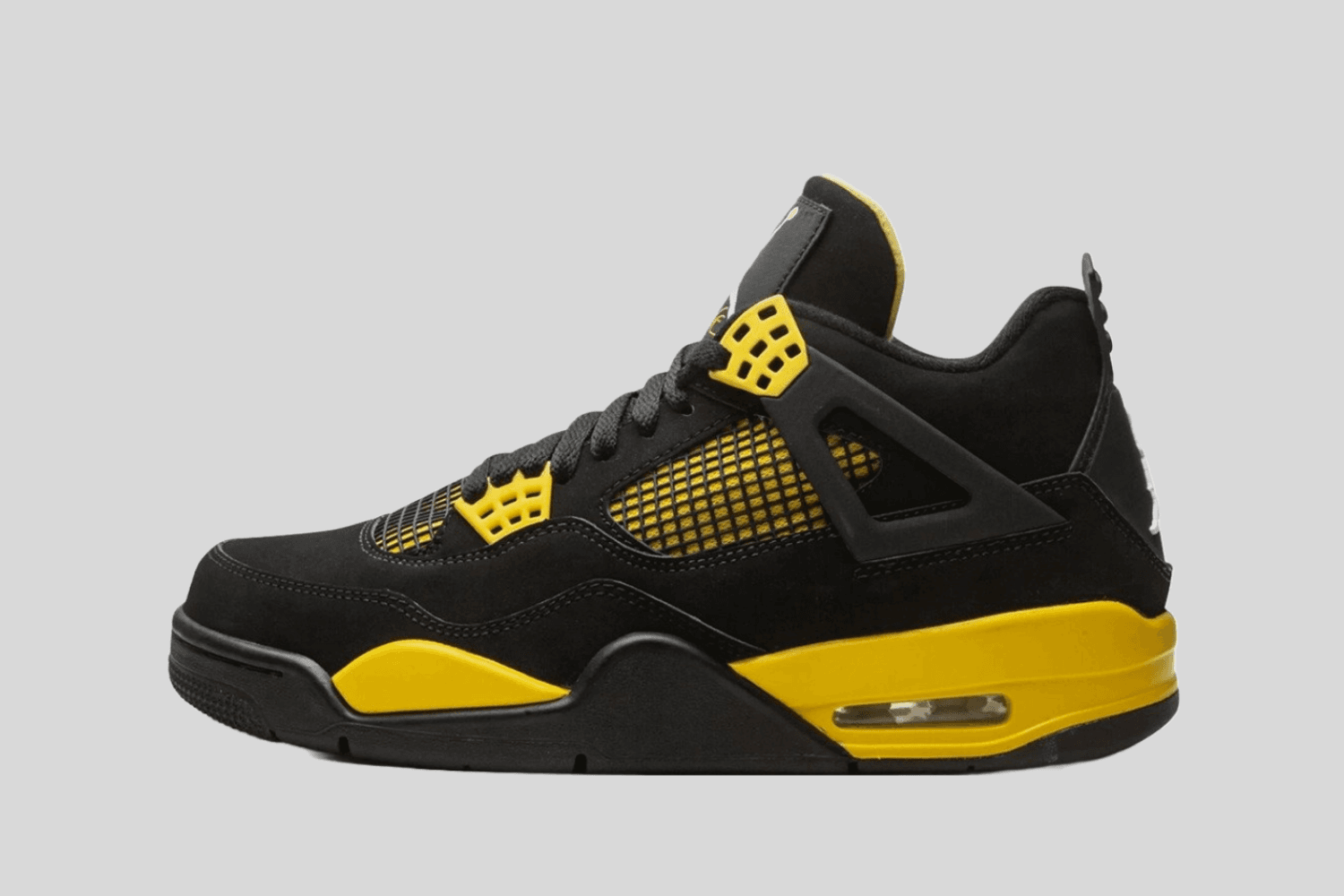 De Air Jordan 4 &#8216;Thunder&#8217; wordt in 2023 verwacht