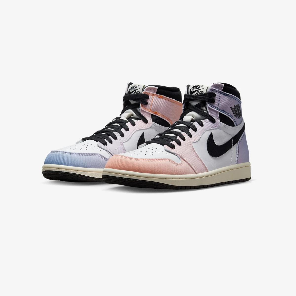 Air Jordan 1 High OG "Skyline" zijkant witte achtergond