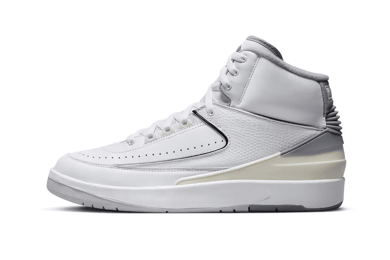 Air Jordan 2 Retro 'Cement Grey' zijkant