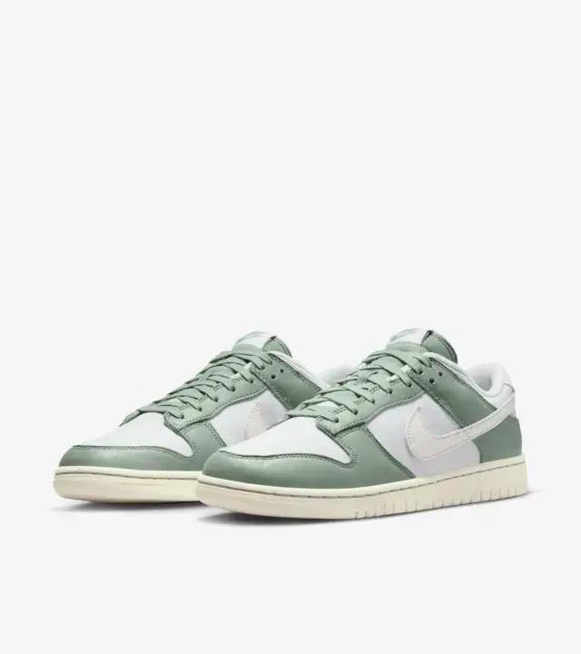 Nike Dunk Low Mica Green