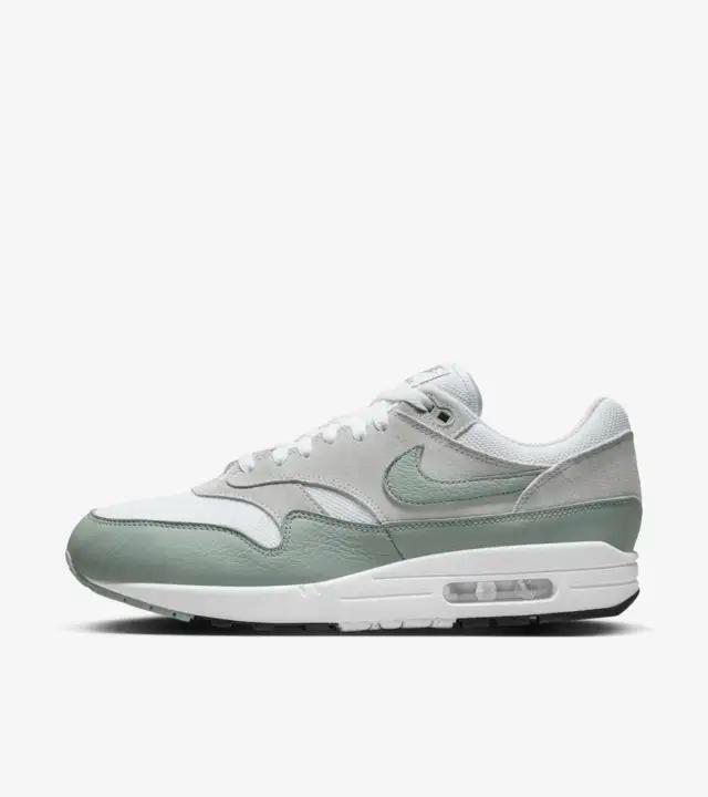 Nike Air Max 1 Mica Green