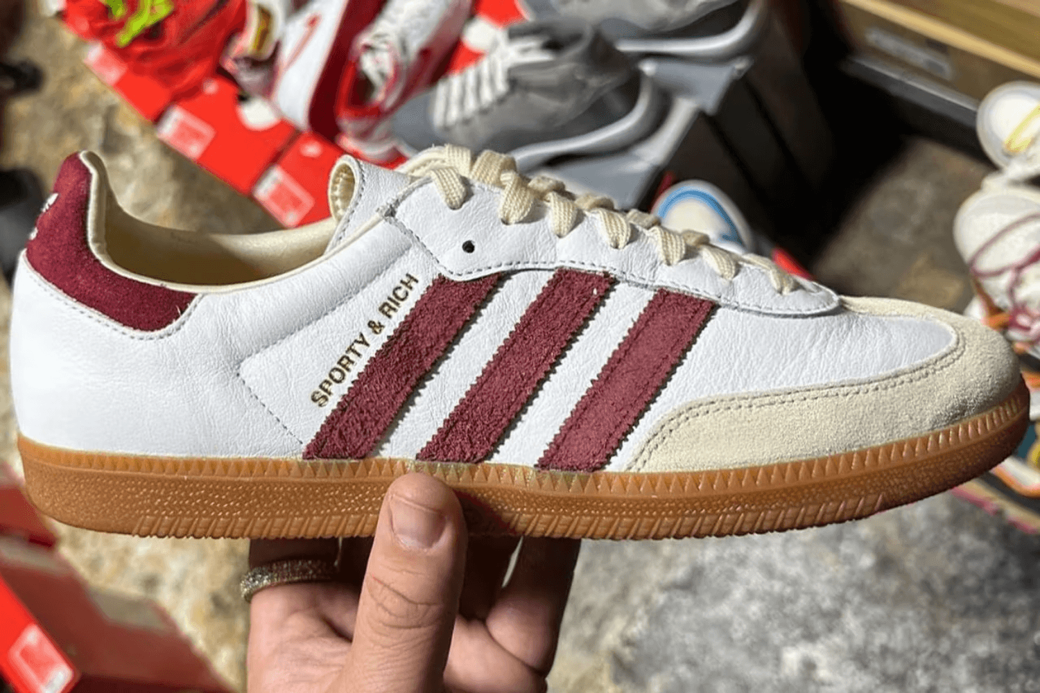 Eerste beelden nieuwe Sporty &#038; Rich x adidas Samba colorway