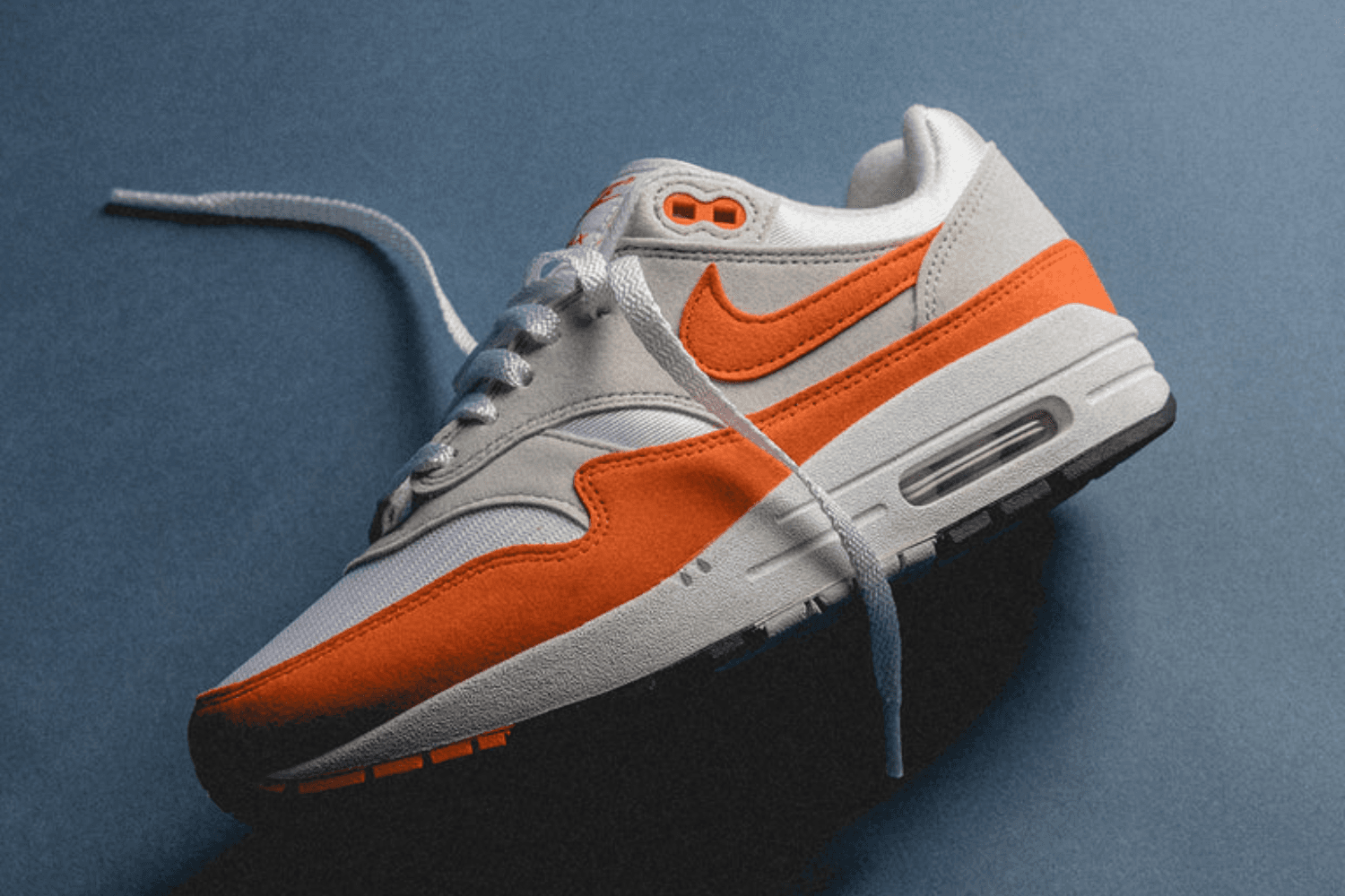 Release reminder: Nike Air Max 1 WMNS &#8216;Safety Orange&#8217;