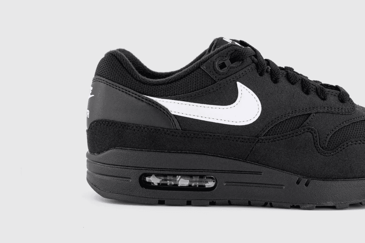 Out now: Nike Air Max 1 &#8216;Black &amp; White&#8217;