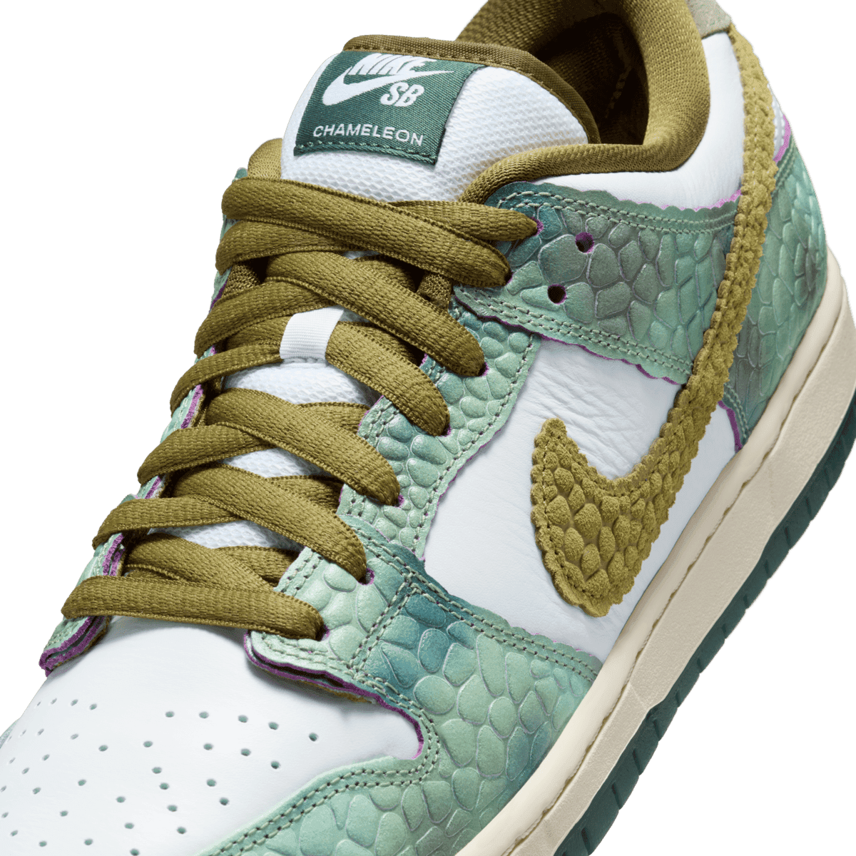 Alexis Sablone x Nike SB Dunk Low 'Chameleon'