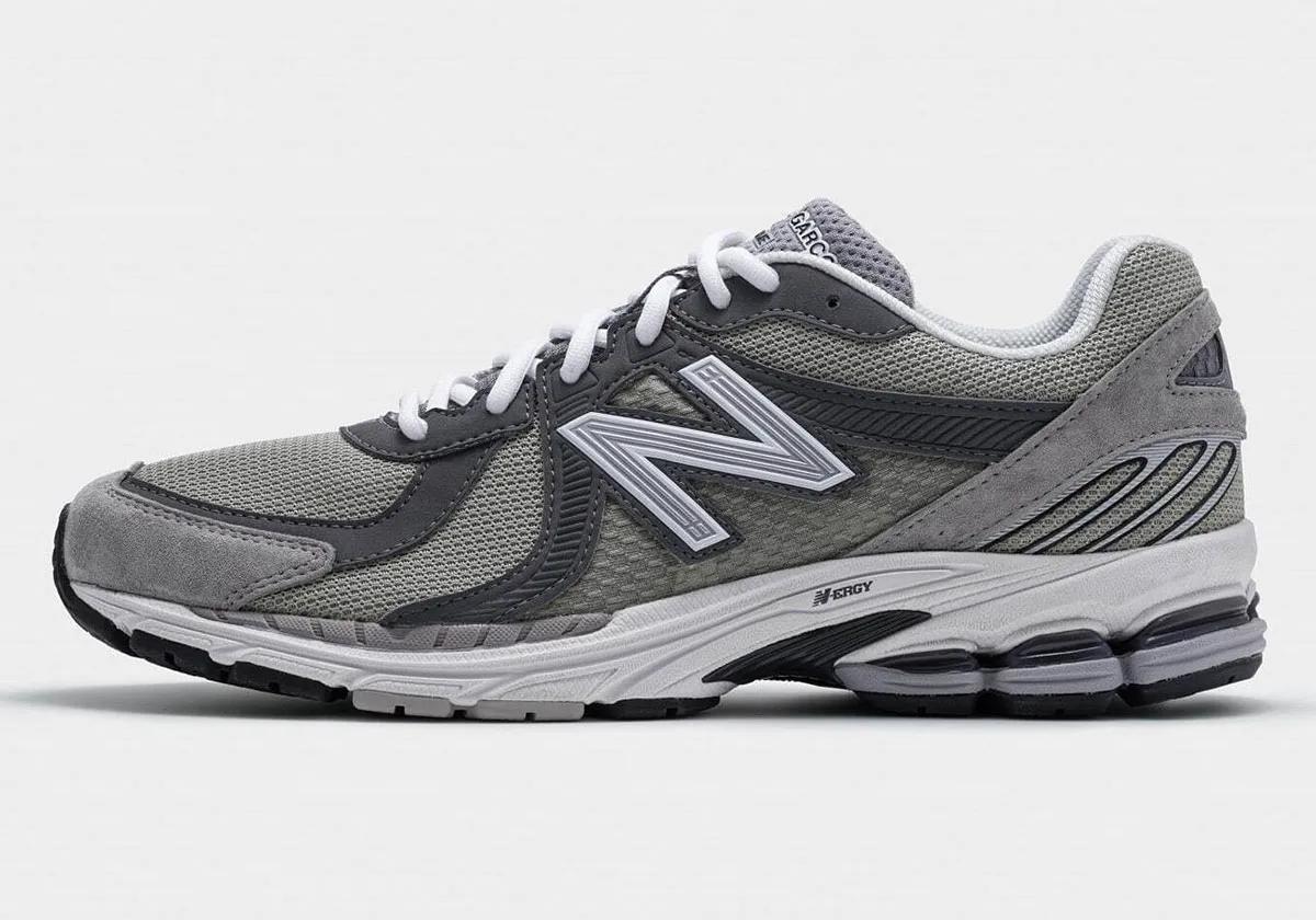 Comme Des Garcons x New Balance 860v2 'Grey'