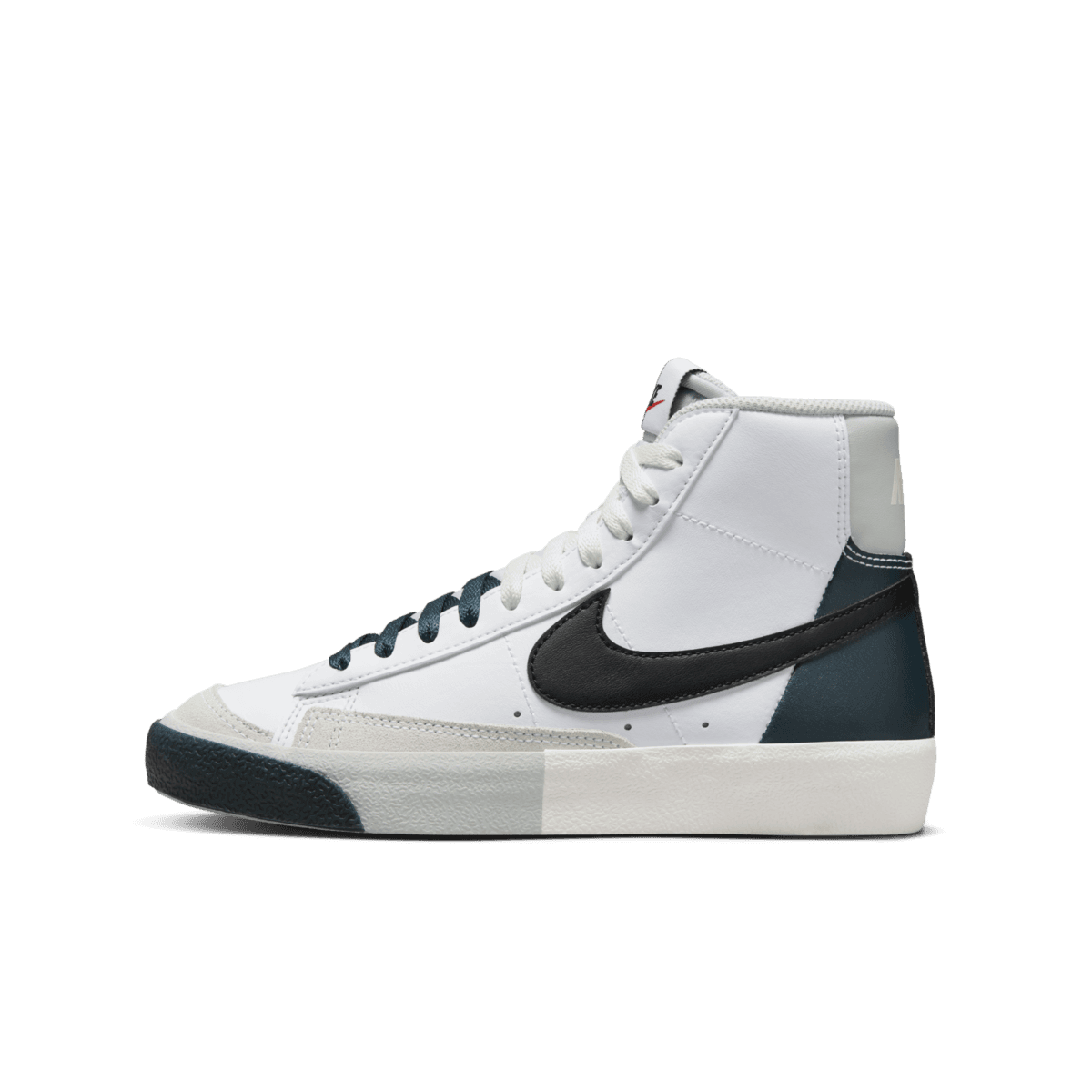 Nike Blazer Mid '77 SE GS 'Split White Spruce'