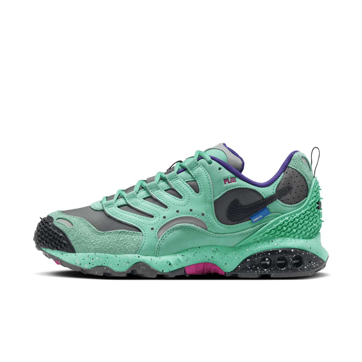 UNDEFEATED x Nike Air Terra Humara 'Light Menta'