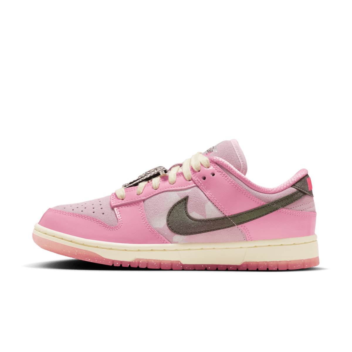 Nike Dunk Low WMNS 'Barbie'