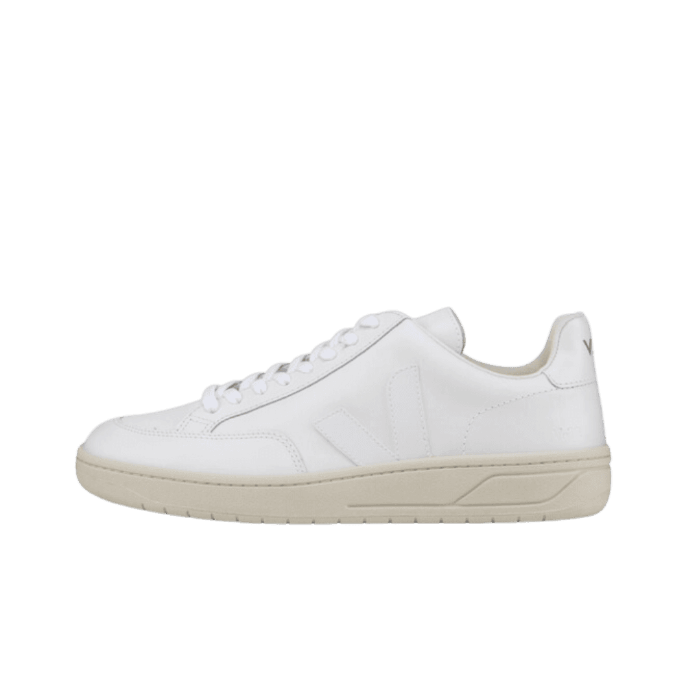 Veja V-12 "EXTRA WHITE"