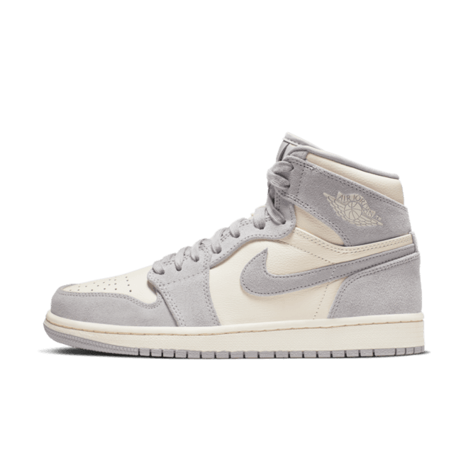 Air Jordan 1 WMNS Retro High 'Pale Ivory'