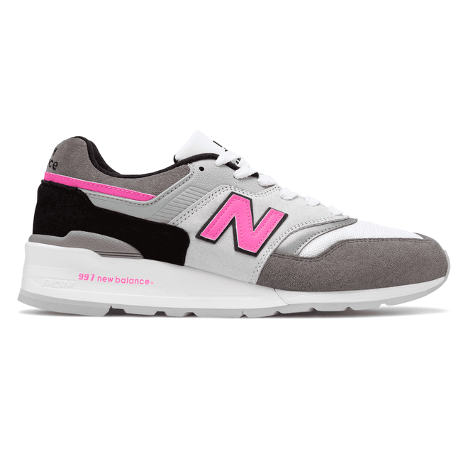 New Balance M997LBK *Made in USA* (Grey / Pink)